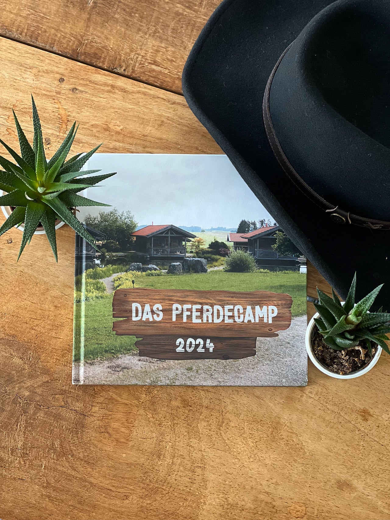 Limitiertes & signiertes Fotobuch - Das Pferdecamp 2024